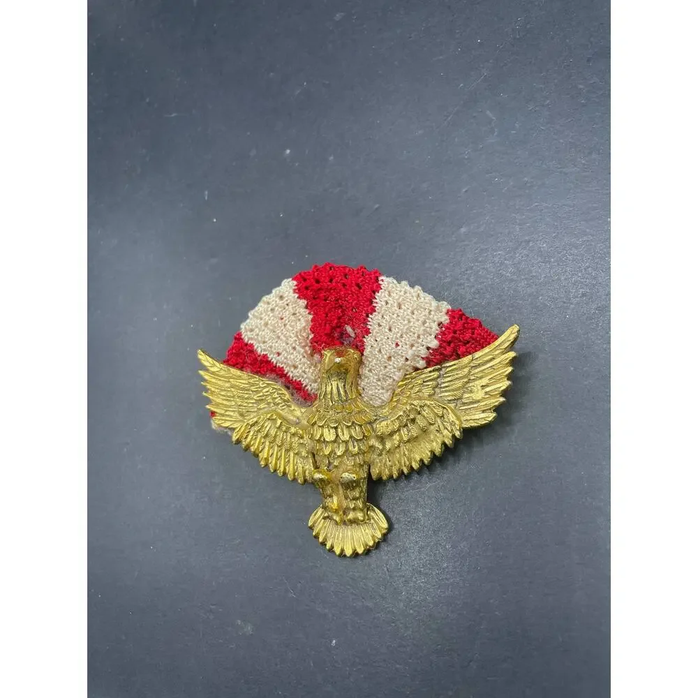 Vintage Gold Tone Eagle Parachute Pin Badge Red White Fabric Backing Emblem